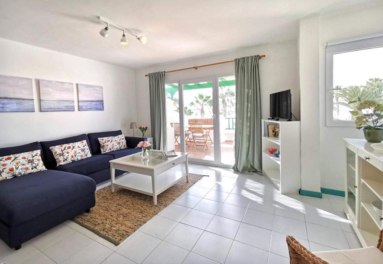 Calypso, Apartamento Completo Con Vistas Al Mar Y A La Piscina En Costa Teguise Eksteriør billede