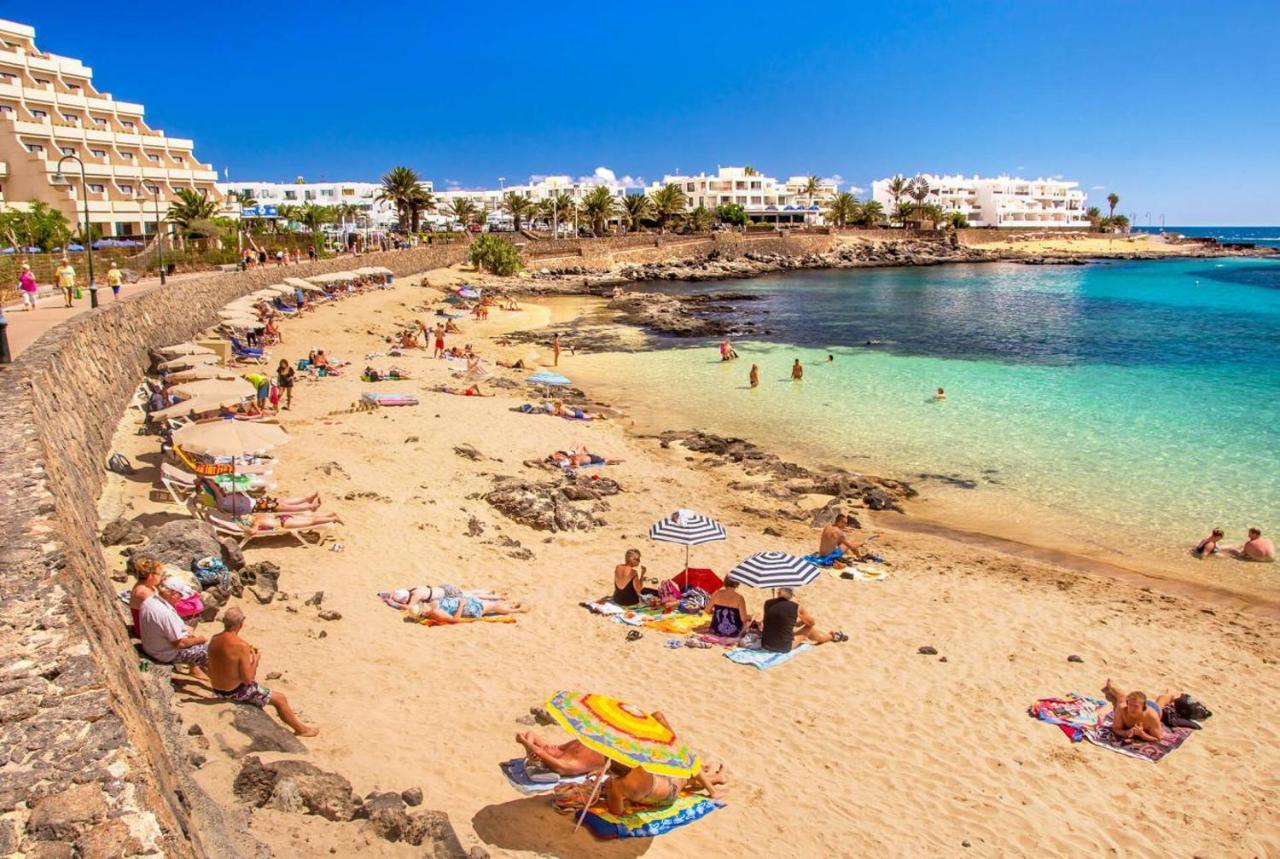 Calypso, Apartamento Completo Con Vistas Al Mar Y A La Piscina En Costa Teguise Eksteriør billede