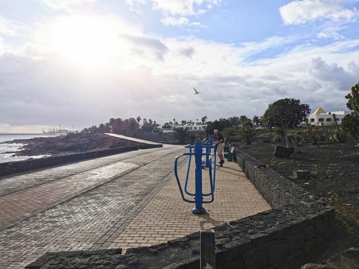 Calypso, Apartamento Completo Con Vistas Al Mar Y A La Piscina En Costa Teguise Eksteriør billede