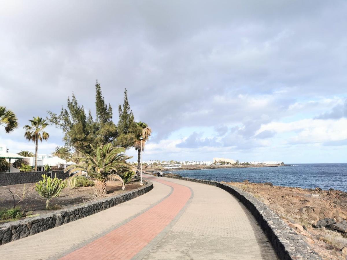 Calypso, Apartamento Completo Con Vistas Al Mar Y A La Piscina En Costa Teguise Eksteriør billede