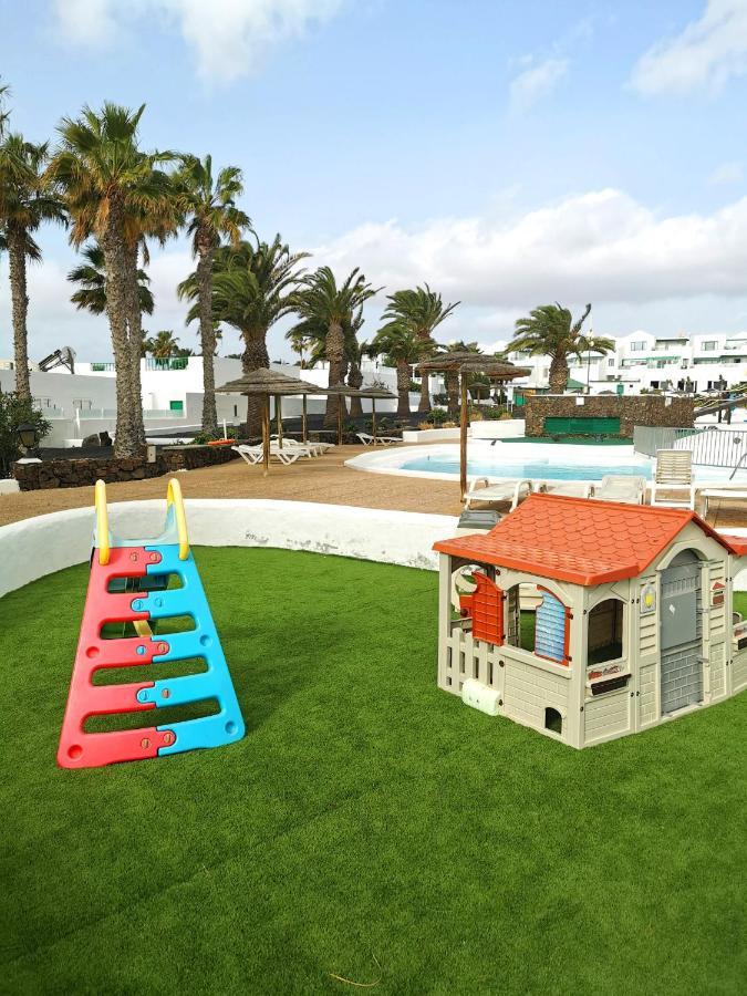 Calypso, Apartamento Completo Con Vistas Al Mar Y A La Piscina En Costa Teguise Eksteriør billede